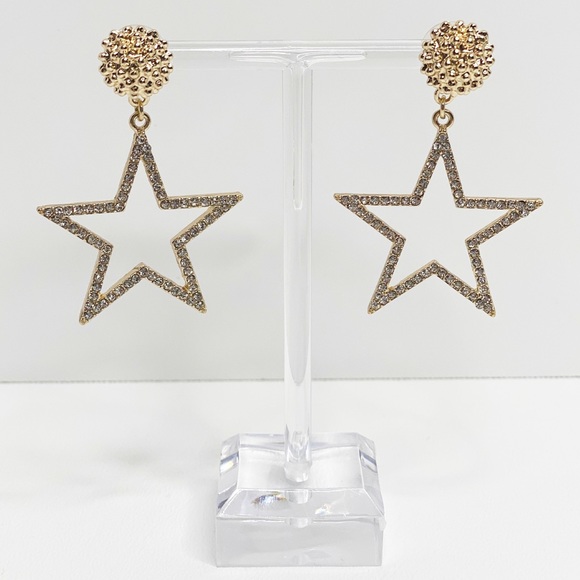 Shine Bright Gold Star Earrings ⭐️ - Picture 2 of 4